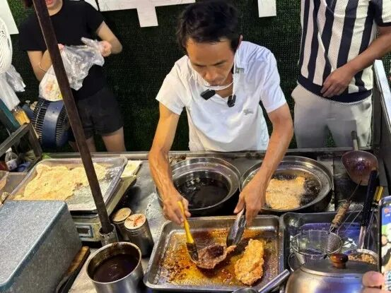 从“鸡排哥”爆红探秘企业经营智慧：6元鸡排如何炸出千万流量？